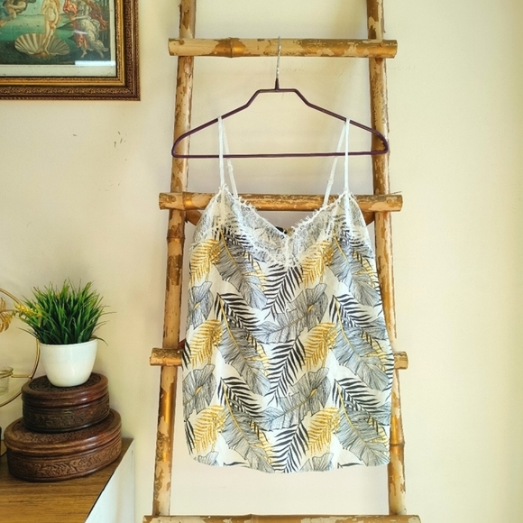 Fresh Lemons Tops - Lace Trim Boho Cami Top